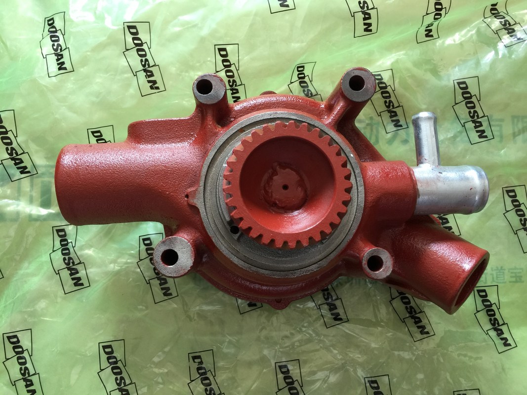 DOOSAN parts and DAEWOO parts,DOOSAN water pump,water pump for DOOSAN