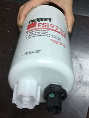 USA CUMMINS diesel generator parts,Cummins fuel filters,Fuel filters for CUMMINS engine,3315847,FF5782NN,FF105D,FS1212